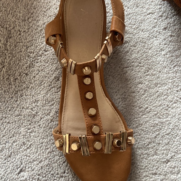 Worn 2x Gold studded sandals - Picture 2 of 4